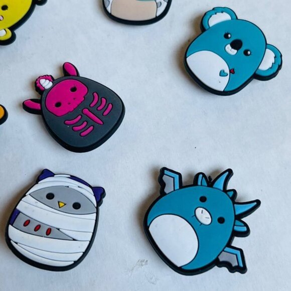 Shoes Charms Assorted 7 Pieces Accessories  Blue Gray - Picture 3 of 5